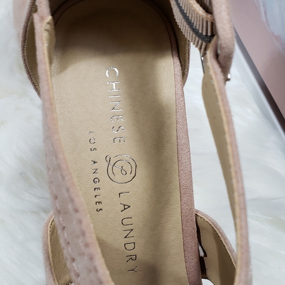 Shoes - Picture 10 of 10